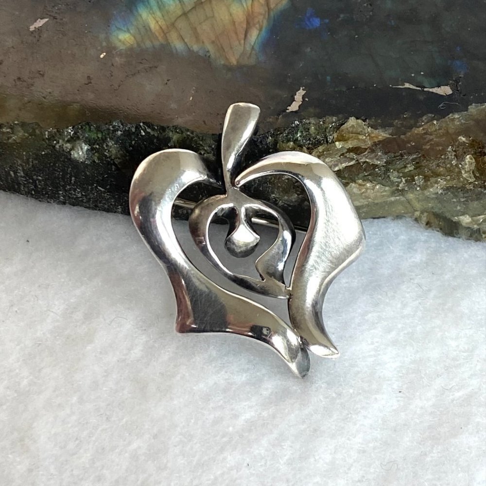 Sterling Silver 925 EHN Modernist Abstract Figural Apple Heart Brooch Pin